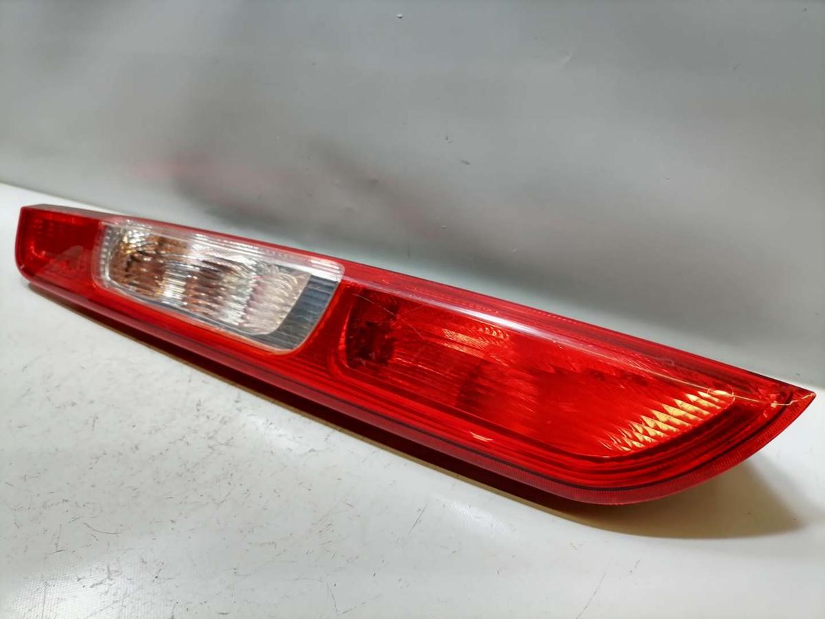 Ford Fcus 2 original R&uuml;cklicht R&uuml;ckleuchte Schlussleuchte links Flie&szlig;heck Bj.2006